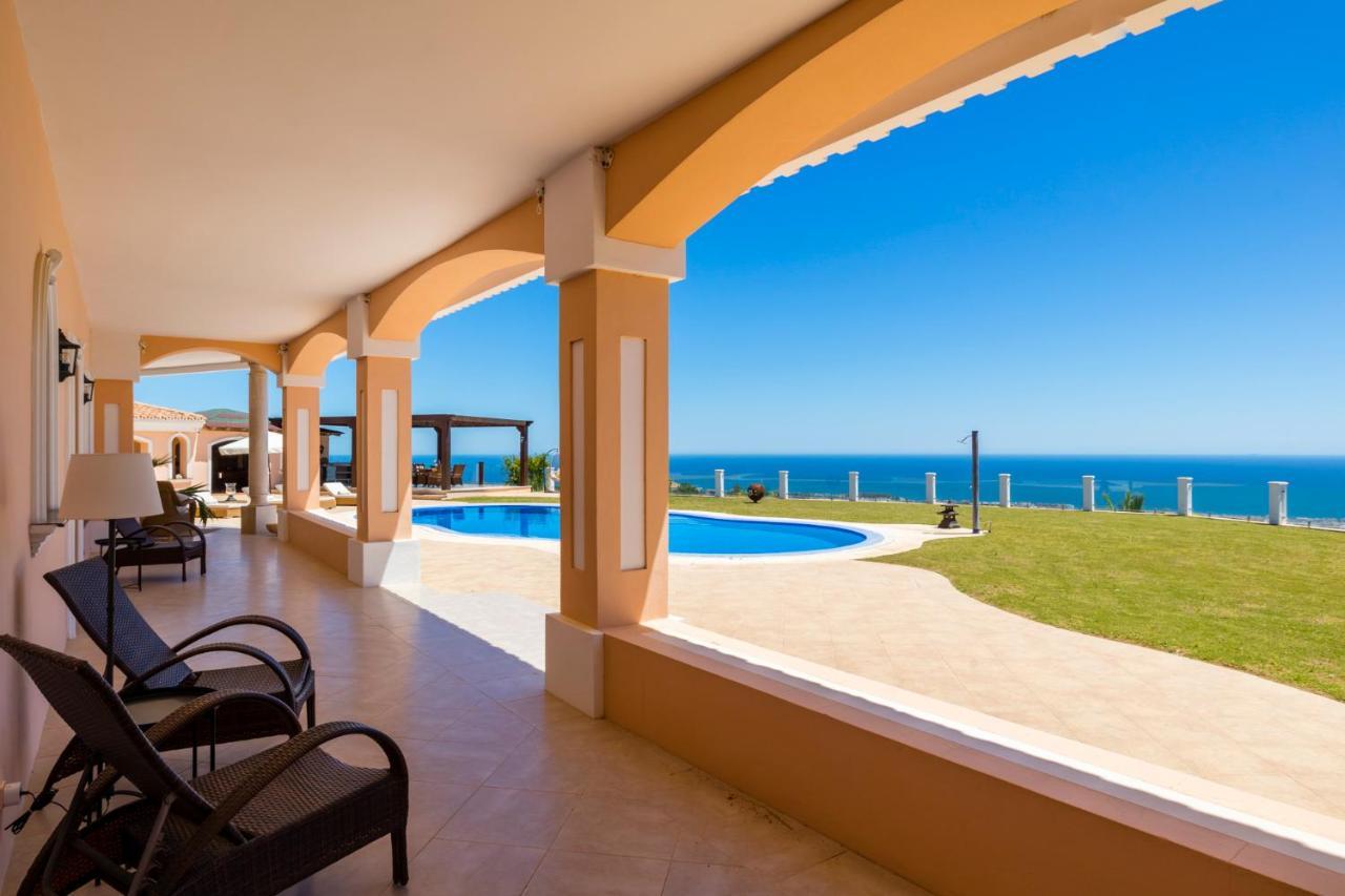 Luxury Villa Bellagio Estepona (Adults Only) Exteriör bild