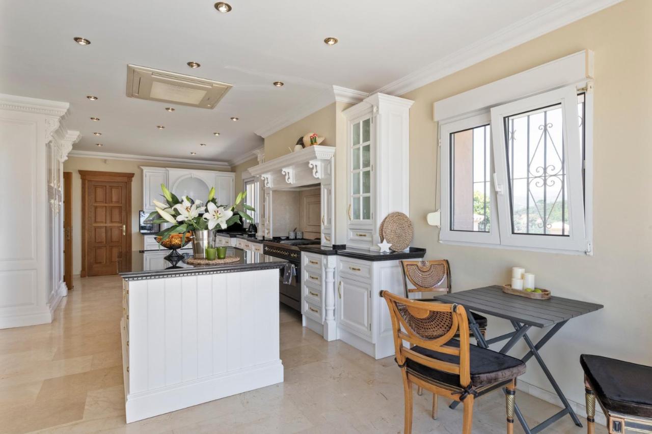 Luxury Villa Bellagio Estepona (Adults Only) Exteriör bild
